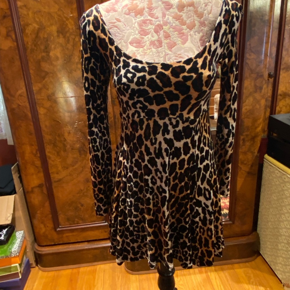 Betsy Johnson vintage 80’s Leopard Print Long Sleeve Dress